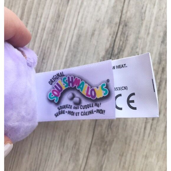 Mystery Micromallow Cat 2.5" - Squishmallow - Picture 5 of 6